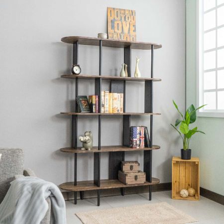 Există colțuri rotunjite de 17,5 cm pe ambele părți. Înălțimea fiecărui strat este la o distanță de 38,5 cm. Există 2 până la 3 versiuni decorative de susținere.